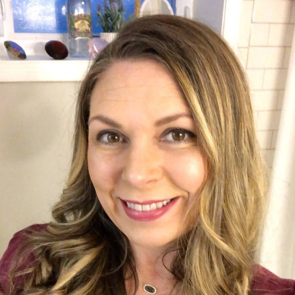 Meet your Posher, Angie